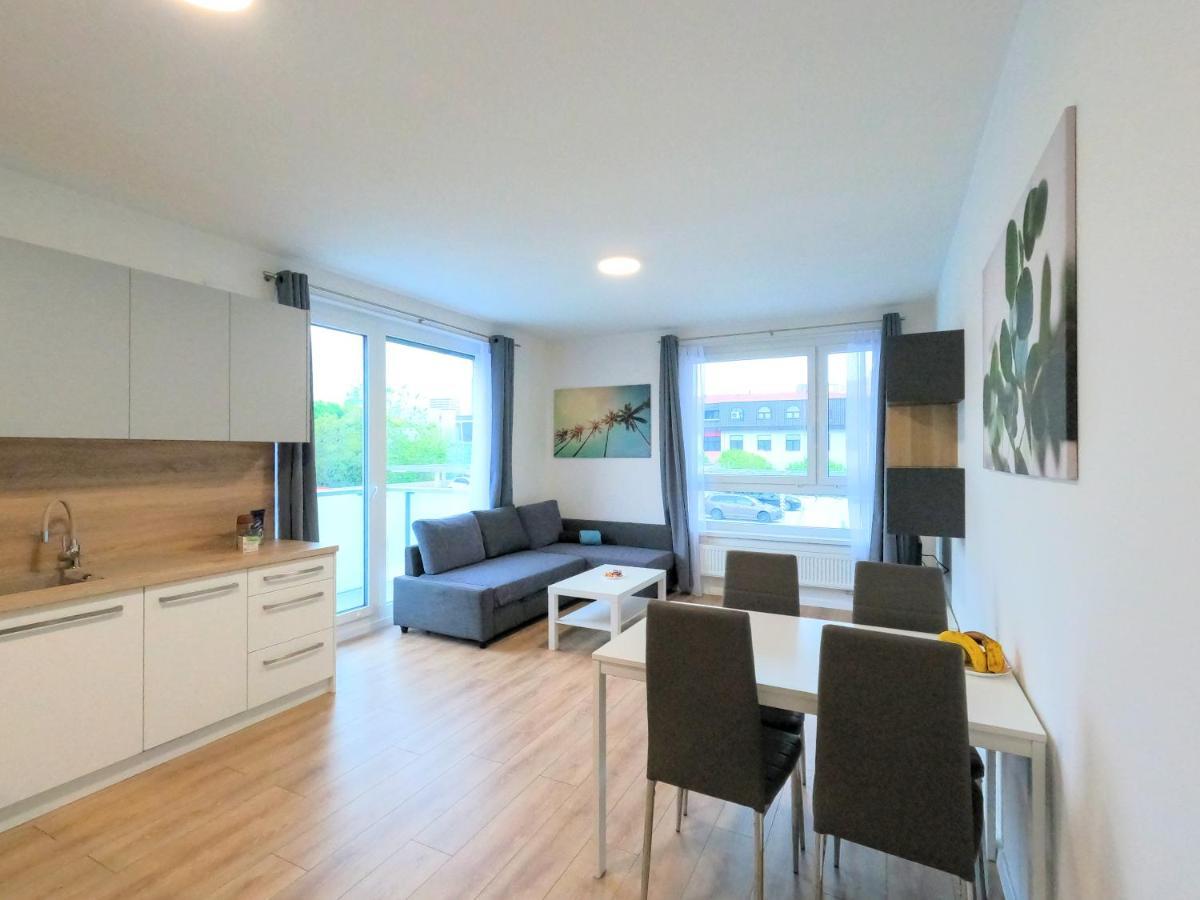 Brand New Apartment By Hockey Stadium Bratislava Exterior photo