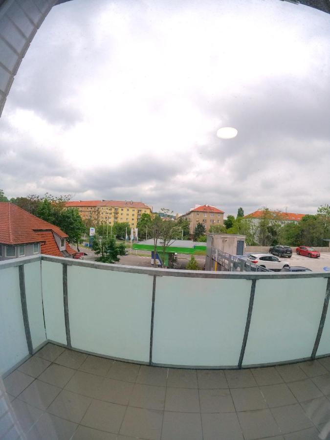 Brand New Apartment By Hockey Stadium Bratislava Exterior photo